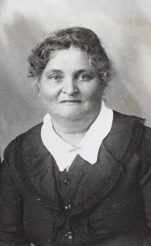 Photograph of Anne Johansen, in 1937.