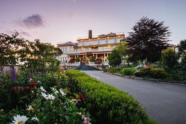 A photograph of Carrington Hotel in Katoomba